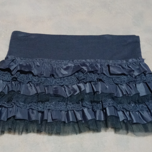 Skirt - Picture 2 of 4